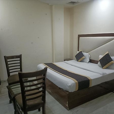Hotel Ringer New Delhi Eksteriør bilde